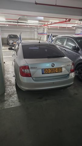 מודעת רכב סקודה ראפיד