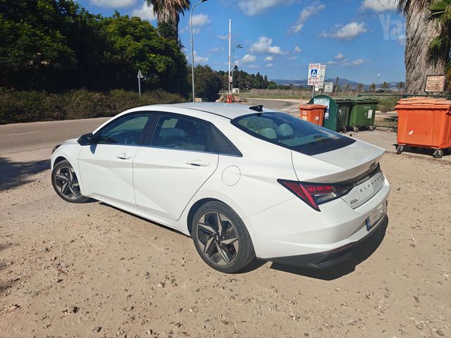 יונדאי אלנטרה
