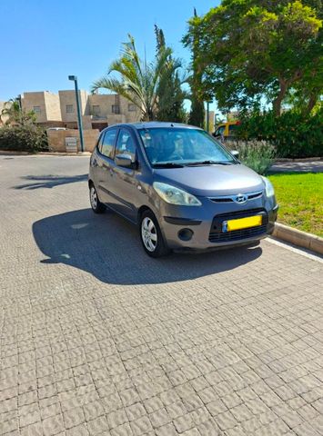 יונדאי i10