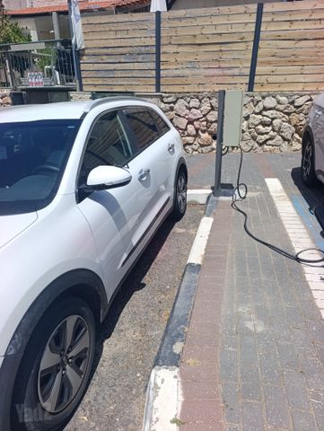קיה נירו