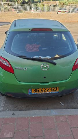 מודעת רכב מאזדה 2