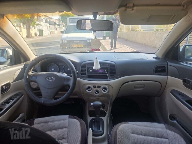 יונדאי אקסנט i25
