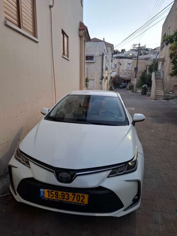 טויוטה קורולה