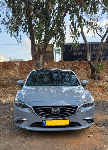 מודעת רכב מאזדה 6