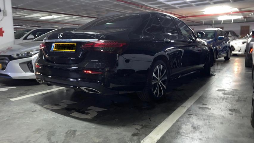 מודעת רכב מרצדס-בנץ E-class