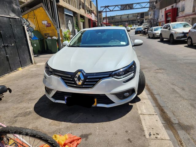 רנו מגאן