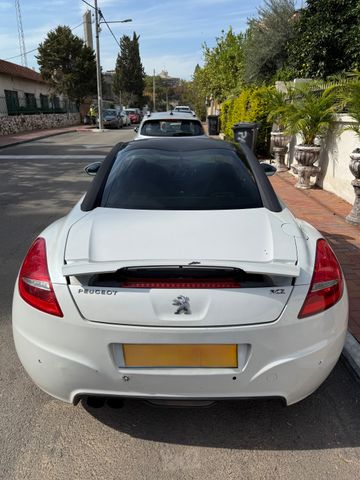 פיג'ו RCZ