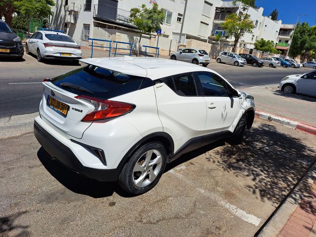 טויוטה C-HR