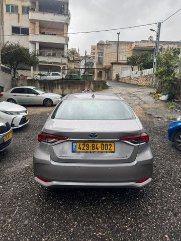 מודעת רכב טויוטה קורולה