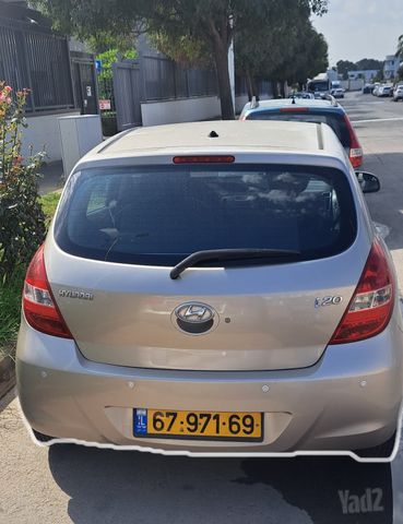 מודעת רכב יונדאי i20