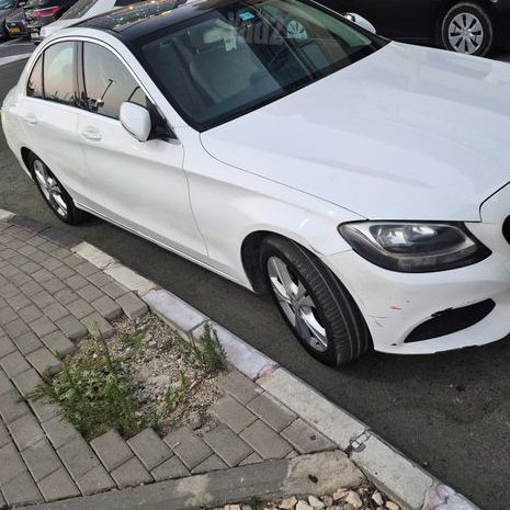 מרצדס-בנץ C-class