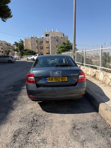 סקודה אוקטביה
