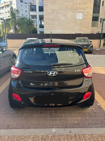 יונדאי i10