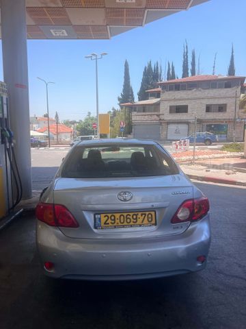 טויוטה קורולה