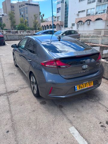 יונדאי איוניק