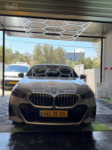 סדרה 5 M-Sport 530e פלאג-אין אוט׳ 2.0 (190 כ״ס)