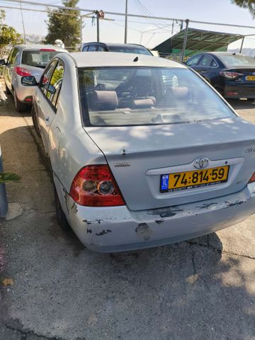 טויוטה קורולה