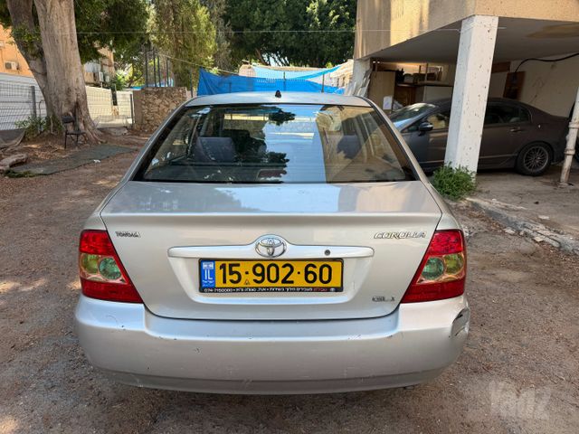 טויוטה קורולה