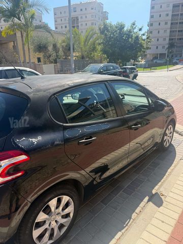 פיג'ו 208