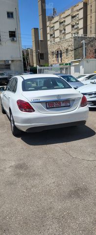 מודעת רכב מרצדס-בנץ C-class