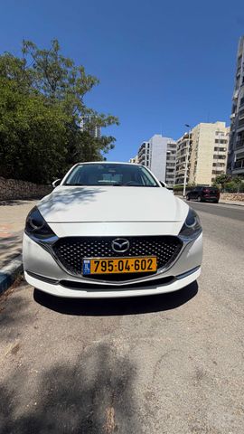 מודעת רכב מאזדה 2