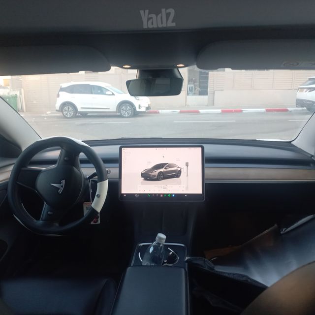 טסלה מודל 3