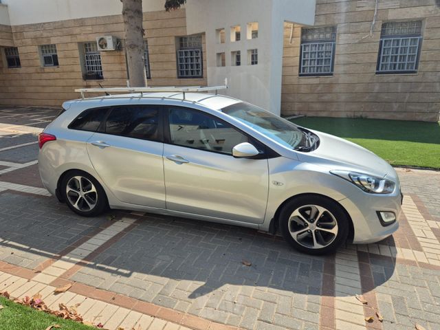 יונדאי i30
