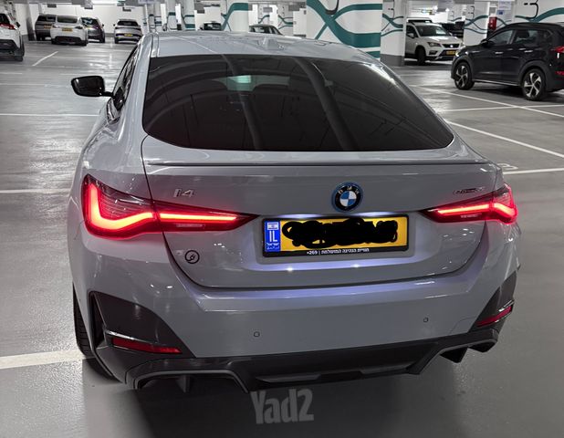 מודעת רכב ב מ וו i4