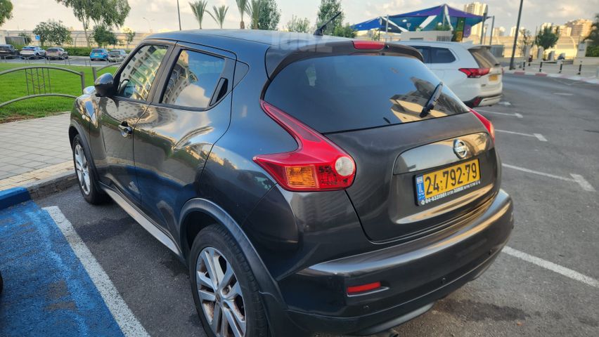 ניסאן ג'וק