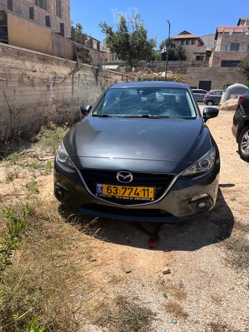 מאזדה 3