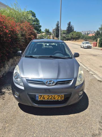 יונדאי i20