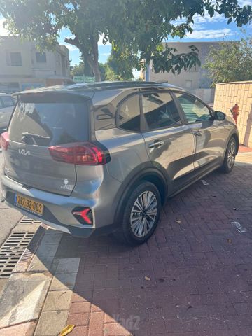 קיה נירו פלוס