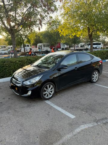 יונדאי אקסנט i25