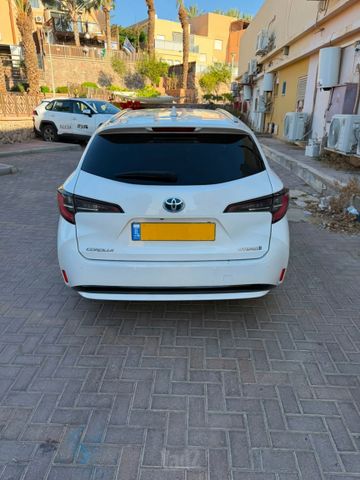 טויוטה קורולה