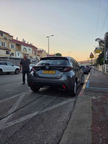טויוטה יאריס