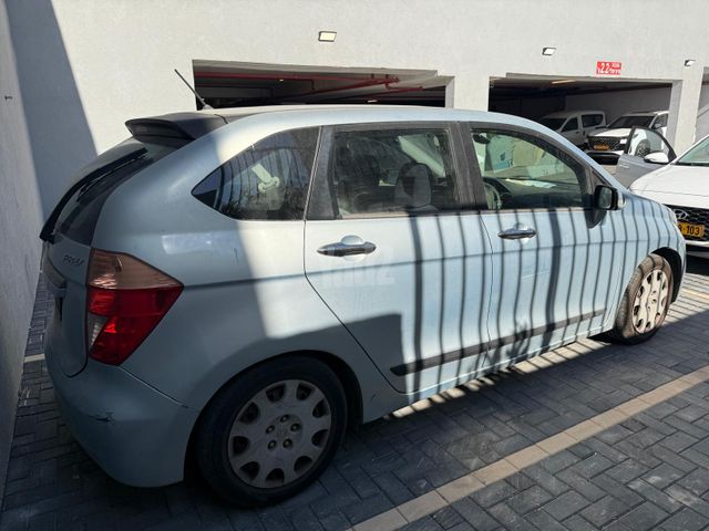 הונדה FR-V