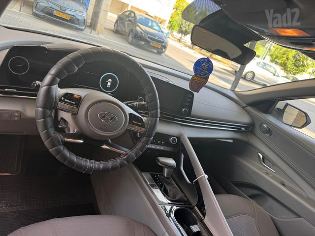 יונדאי אלנטרה