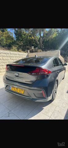 יונדאי איוניק