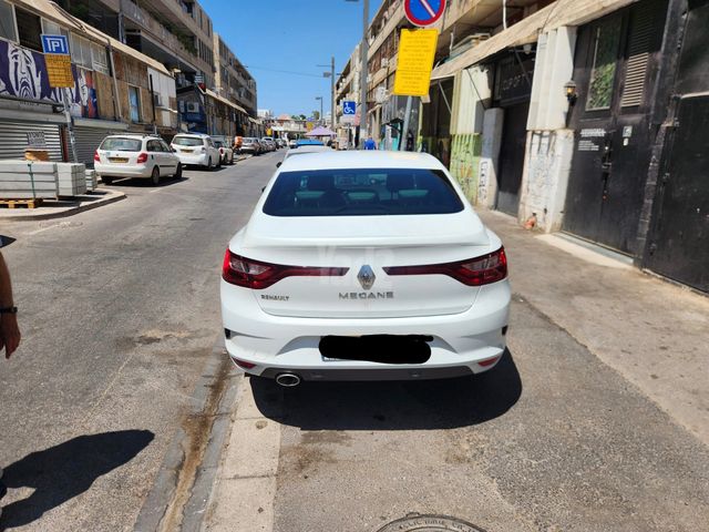 רנו מגאן