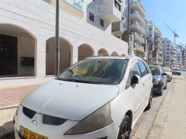 גרנדיס Sport אוט׳ 2.4 (165 כ״ס)