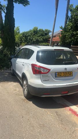 סוזוקי קרוסאובר