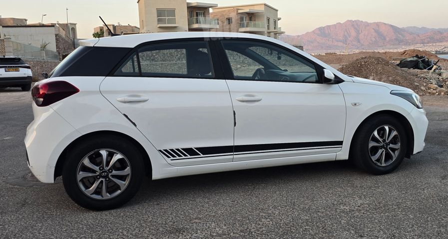 יונדאי i20