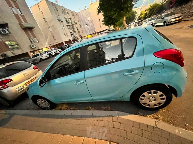 יונדאי i20