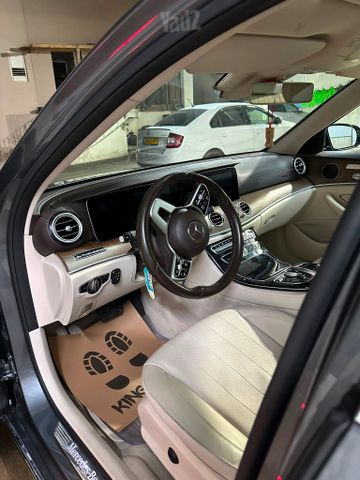 מודעת רכב מרצדס-בנץ E-class