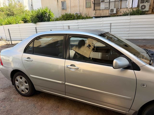 טויוטה קורולה