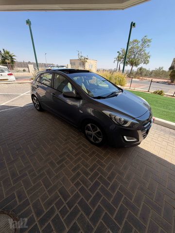 יונדאי i30