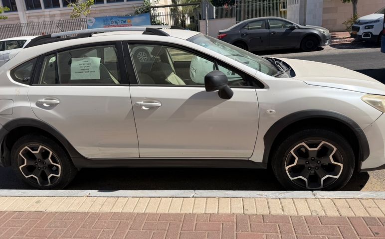 מודעת רכב סובארו XV