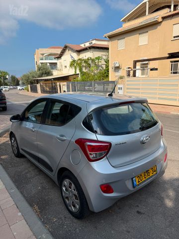 יונדאי i10