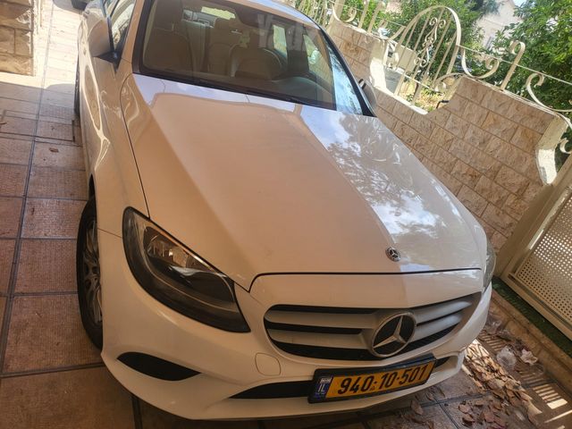 מרצדס-בנץ C-class