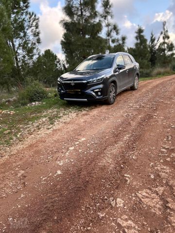 סוזוקי S-Cross